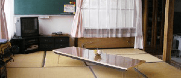 吉野川ラフティング 宿泊オプション　緑の時計台　内観写真